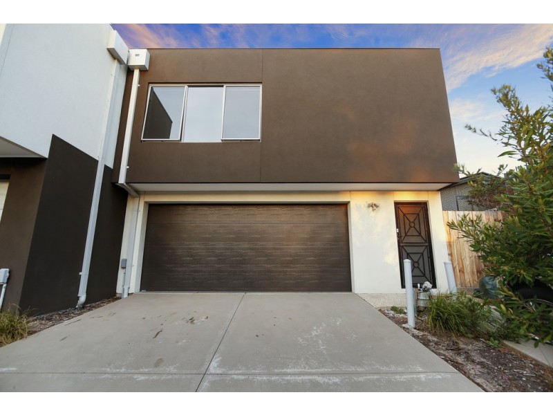 11 Carnation Court, Frankston VIC 3199