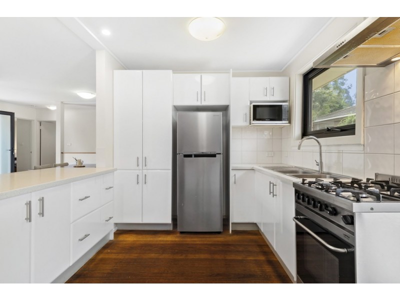 2 Catalina Court, Frankston VIC 3199