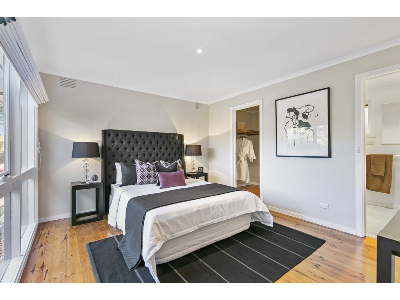 9 Finisterre Court, Frankston VIC 3199