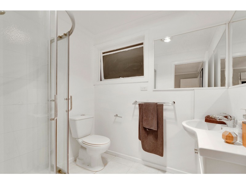 9 Finisterre Court, Frankston VIC 3199