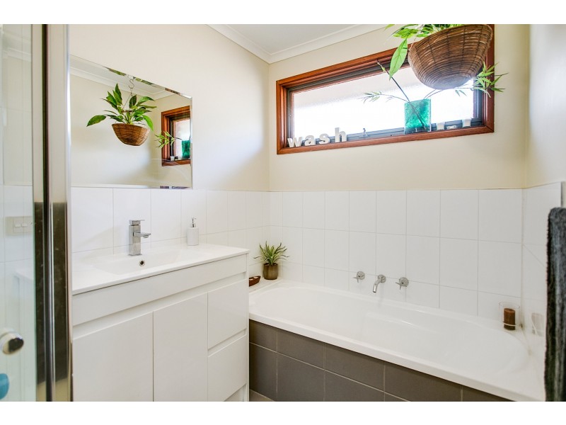 206 Heatherhill Road, Frankston VIC 3199