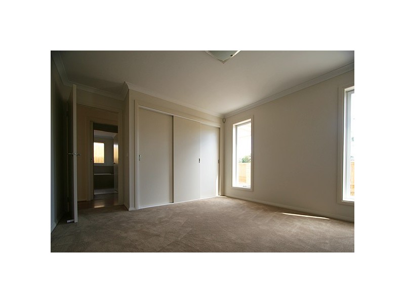 10 Braemer Street, Seaford VIC 3198