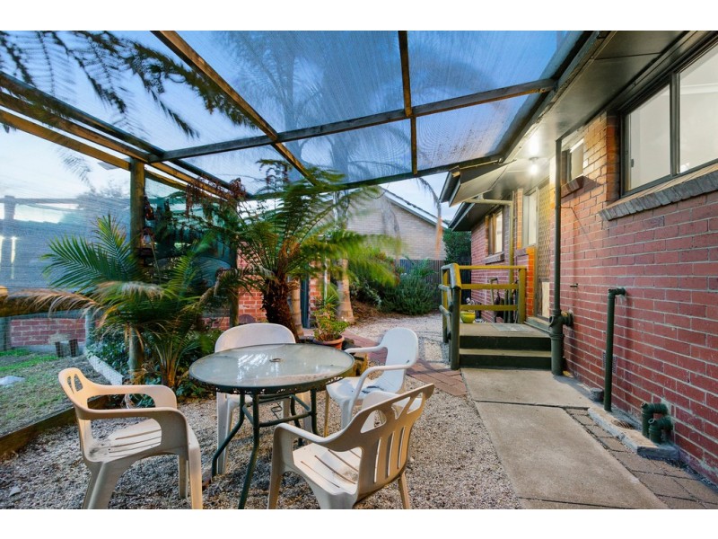 8 Excelsior Drive, Frankston North VIC 3200