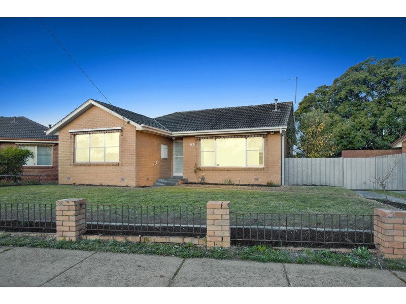 6 Armata Crescent, Frankston North VIC 3200