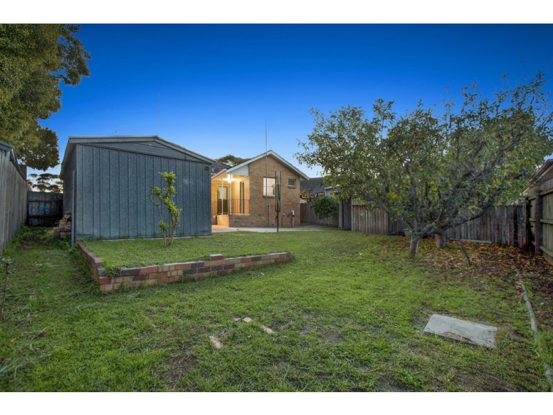 6 Armata Crescent, Frankston North VIC 3200