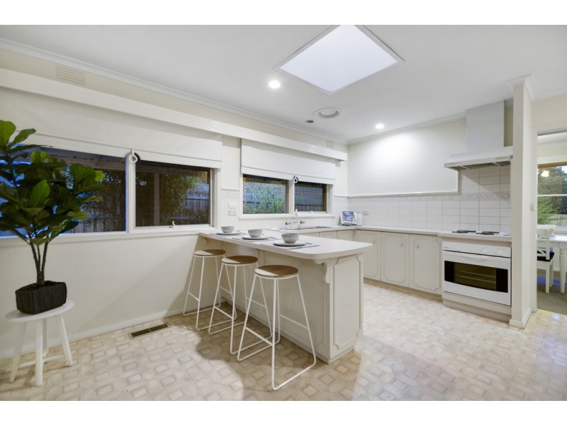 38 McComb Boulevard, Frankston South VIC 3199