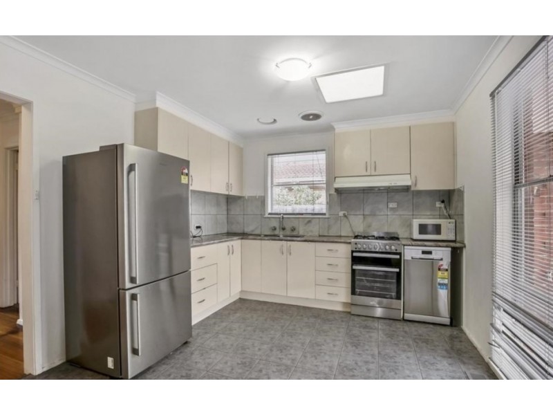 1/12 Bursaria Crescent, Frankston North VIC 3200
