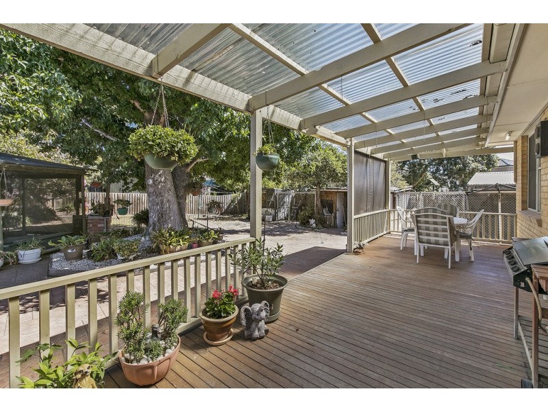 11 Hodgins Crescent, Frankston North VIC 3200