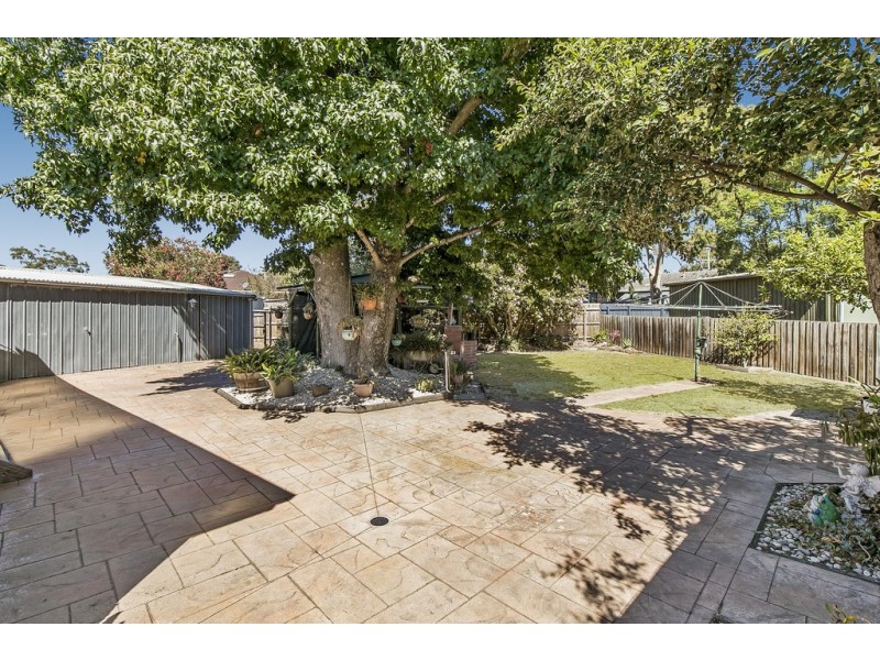 11 Hodgins Crescent, Frankston North VIC 3200