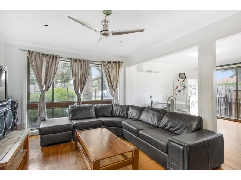 5 Rassay Court, Frankston VIC 3199