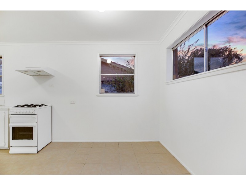 42 Laurina Crescent, Frankston North VIC 3200