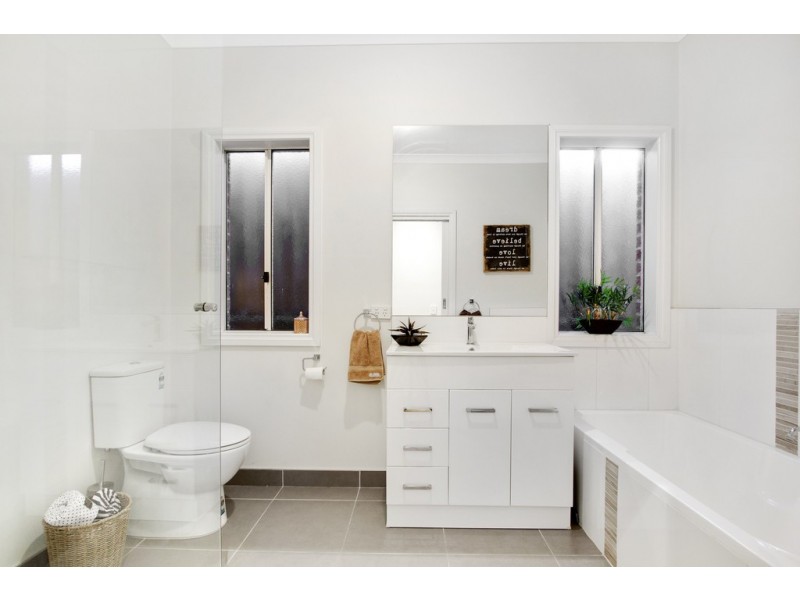 3/2 Wettenhall Road, Frankston VIC 3199