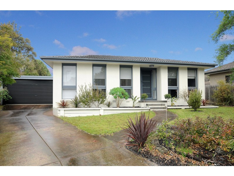 5 Khartoum Court, Frankston VIC 3199