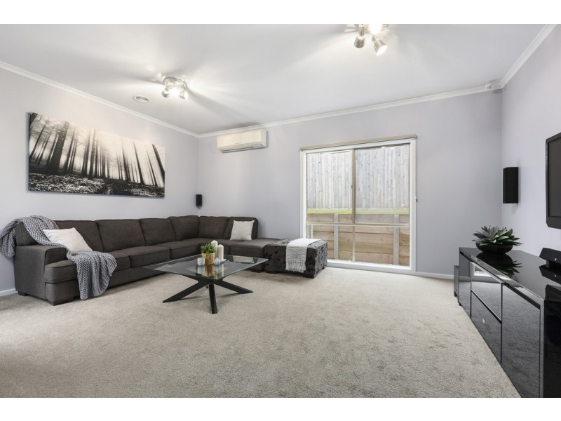 48 Clifton Park Drive, Carrum Downs VIC 3201