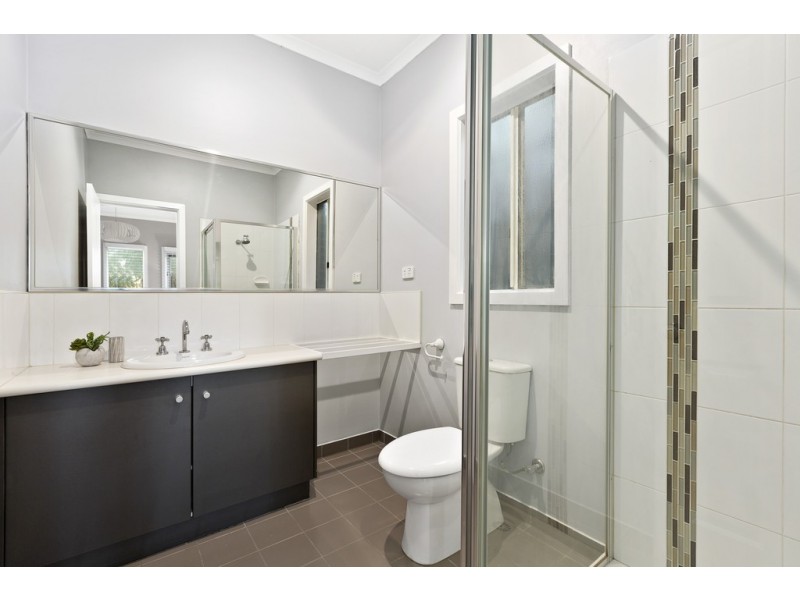 48 Clifton Park Drive, Carrum Downs VIC 3201