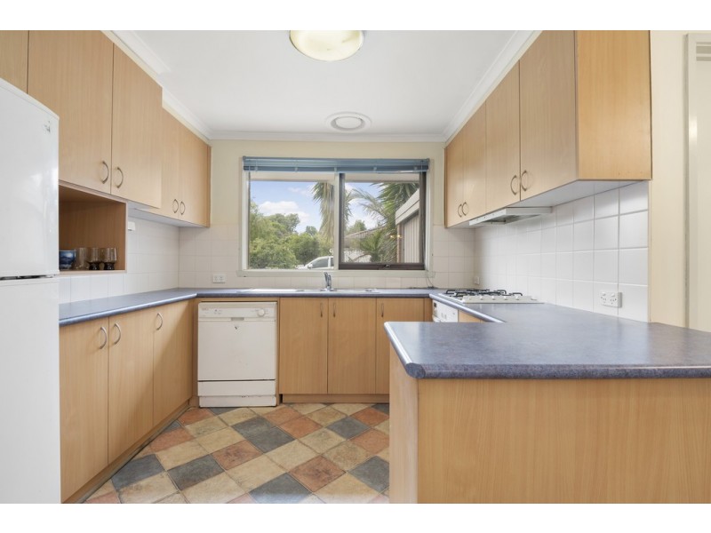 2/6 Nursery Avenue, Frankston VIC 3199