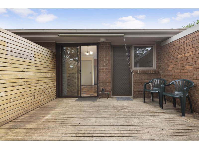 2/6 Nursery Avenue, Frankston VIC 3199