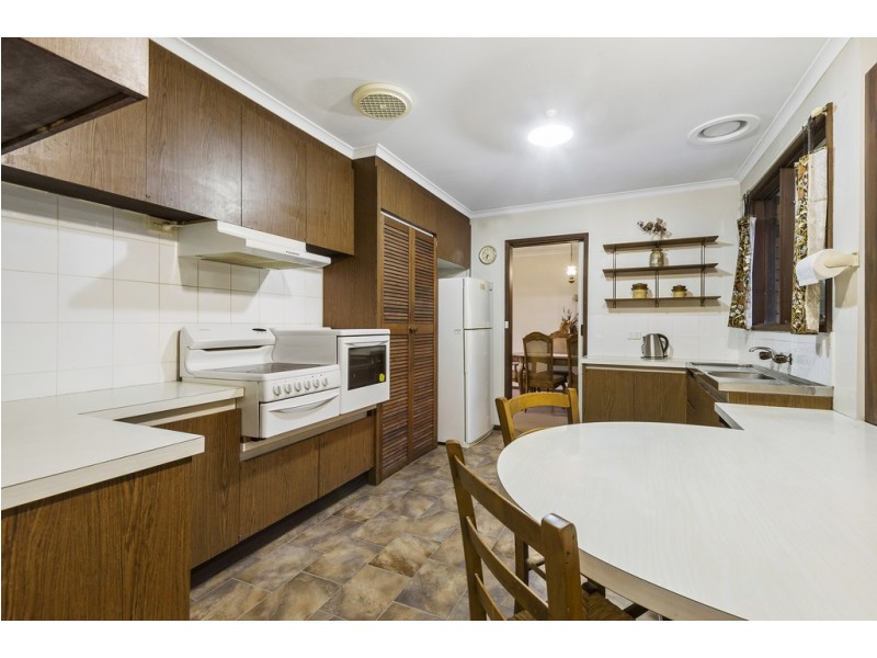 28 Grimwade Crescent, Frankston VIC 3199