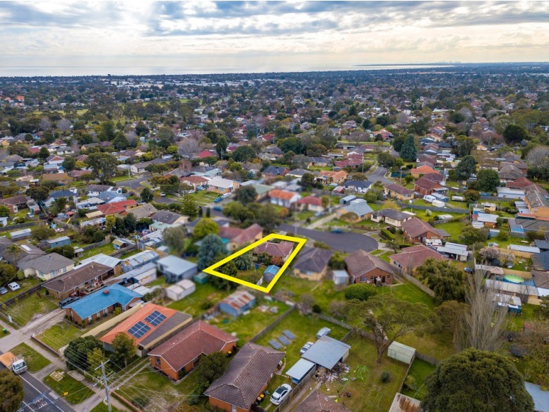 16 Juniper Court, Frankston North VIC 3200