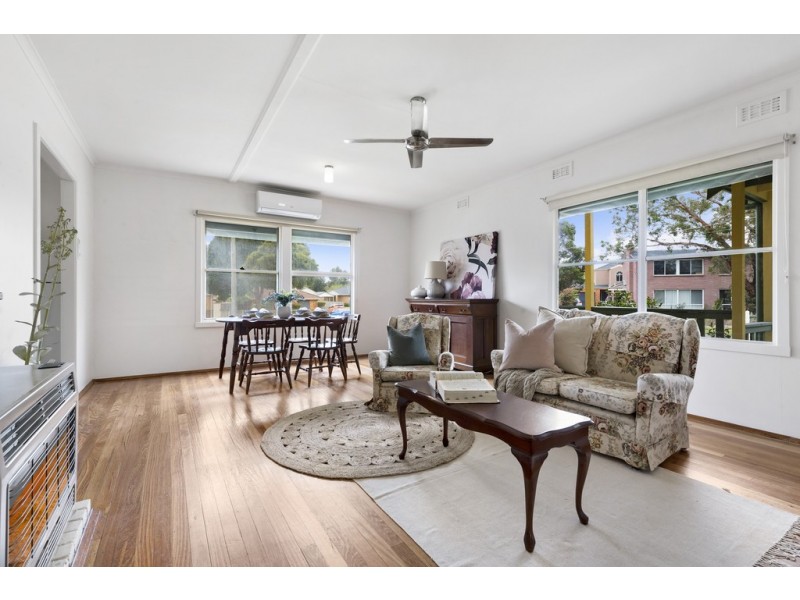 1 Karri Court, Frankston North VIC 3200