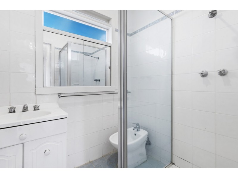 1 Karri Court, Frankston North VIC 3200