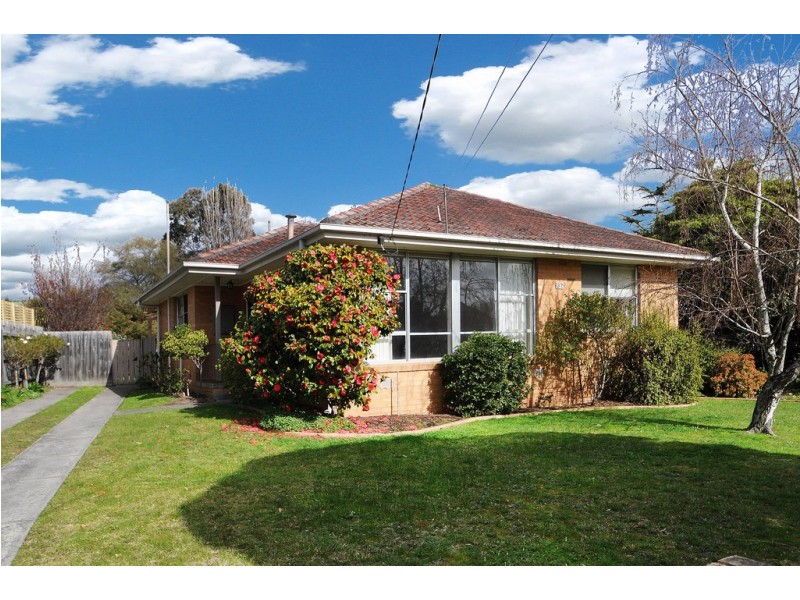 32 Brunning Crescent, Frankston North VIC 3200