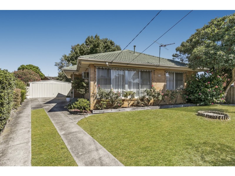 11 Hodgins Crescent, Frankston North VIC 3200