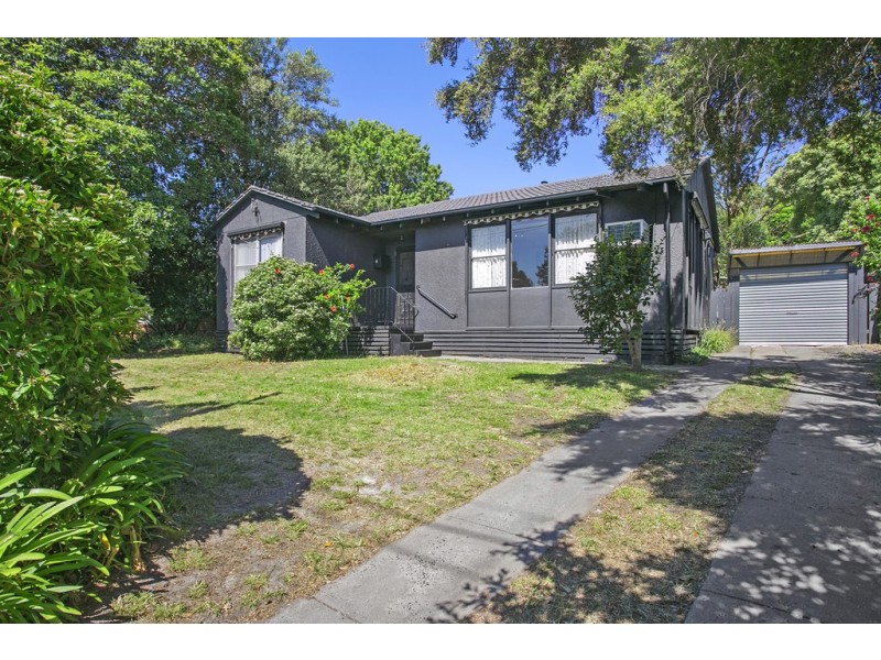 4 Aleppo Crescent, Frankston North VIC 3200