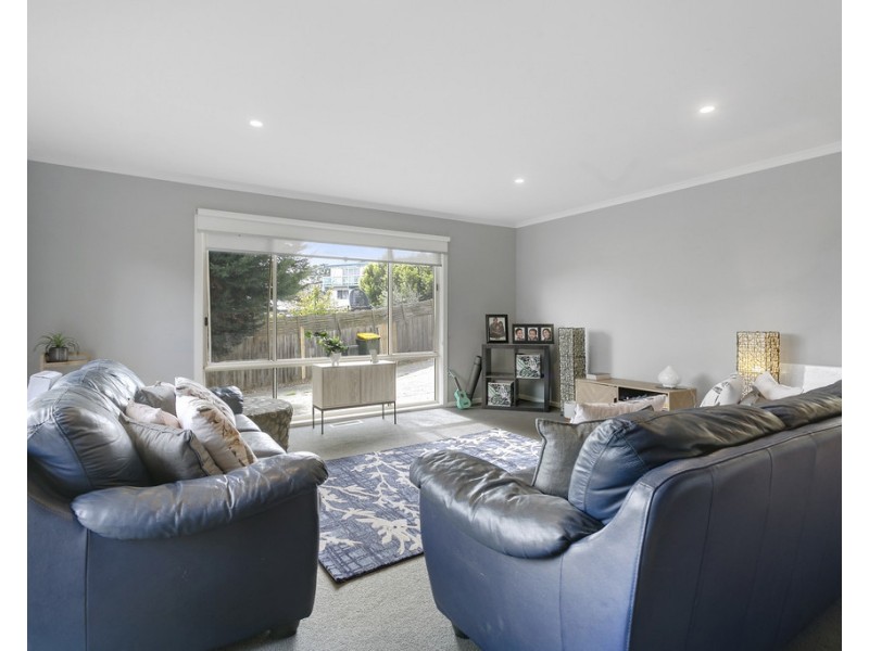 116 Rosemary Crescent, Frankston North VIC 3200