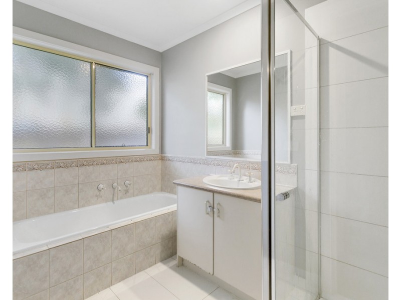 116 Rosemary Crescent, Frankston North VIC 3200