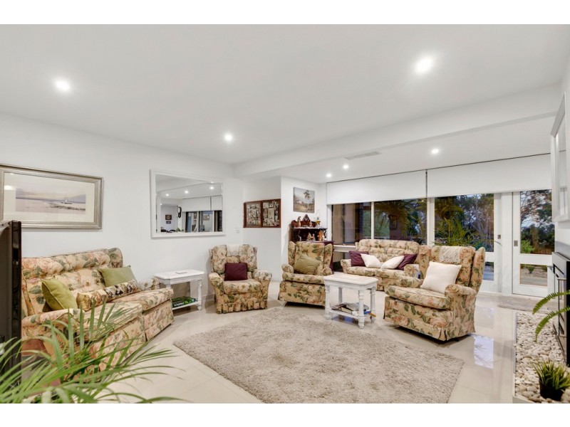 68 Moorooduc Highway, Frankston South VIC 3199