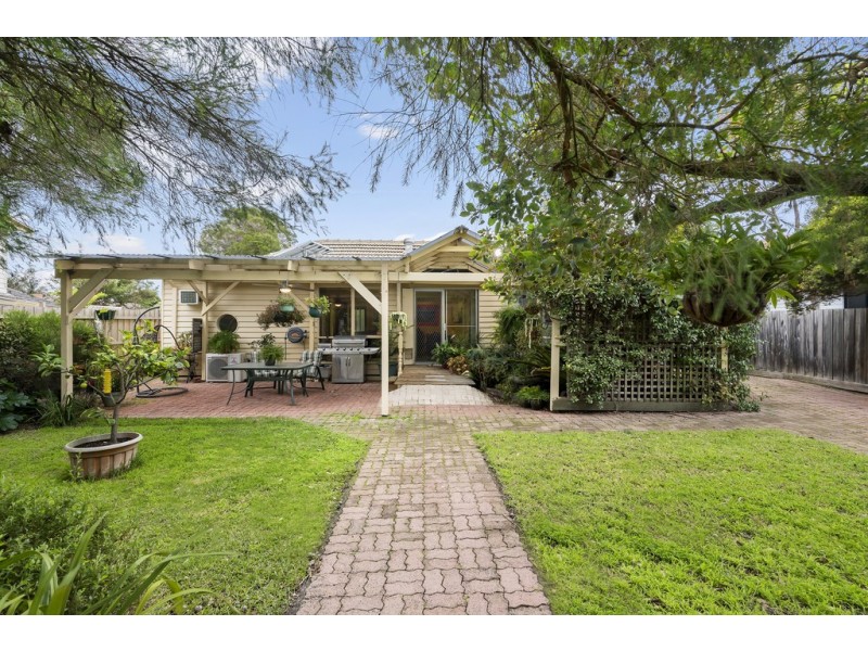 72 Kananook Avenue, Seaford VIC 3198