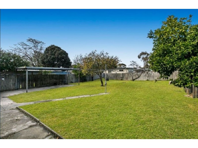 305 Frankston-Dandenong Road, Frankston North VIC 3200