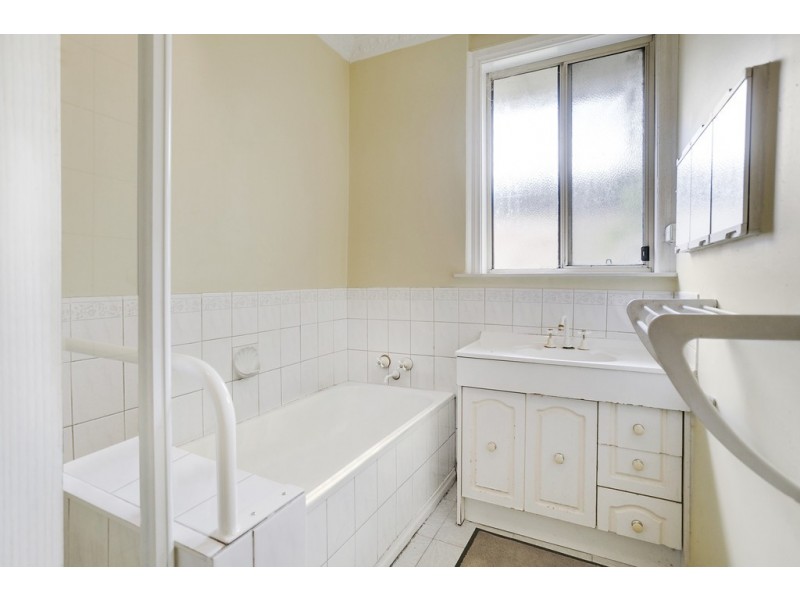 214 Frankston-Dandenong Road, Seaford VIC 3198