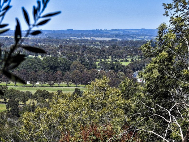 84 Two Bays Road, Mount Eliza VIC 3930