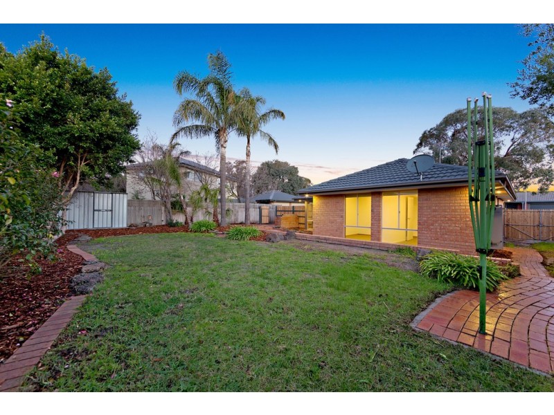 19 Bokissa Drive, Frankston VIC 3199