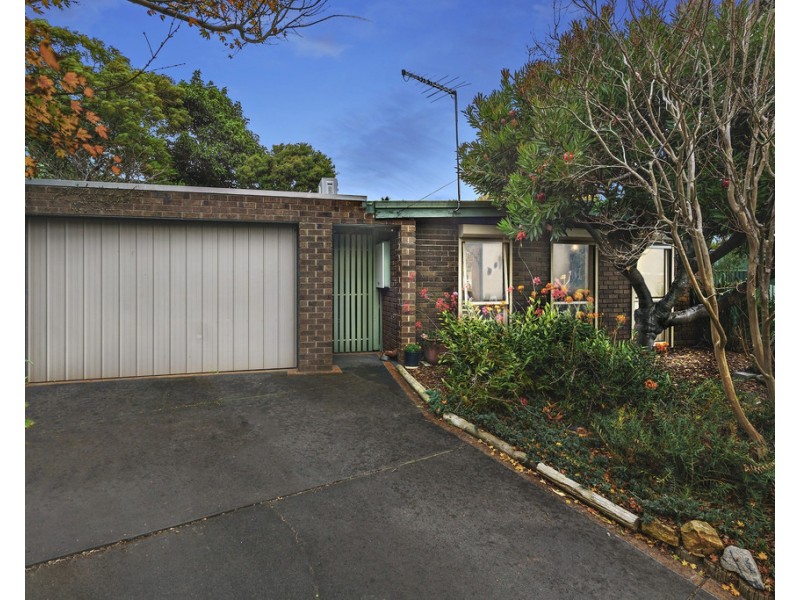4 Merinda Court, Frankston VIC 3199
