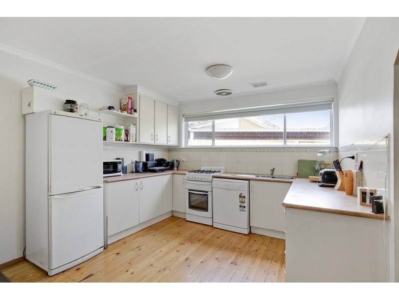 9 Mitre Crescent, Frankston North VIC 3200