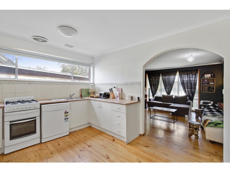 9 Mitre Crescent, Frankston North VIC 3200