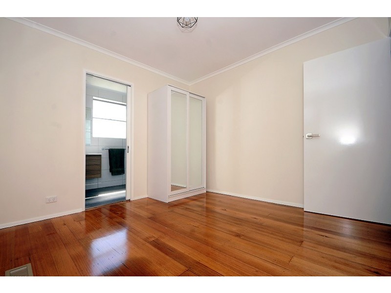 11 Whitewood Street, Frankston North VIC 3200