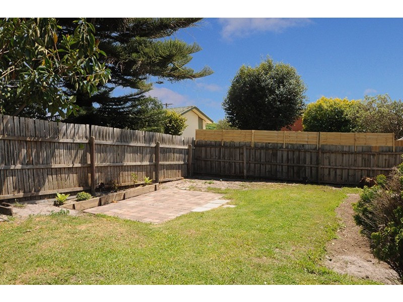 11 Whitewood Street, Frankston North VIC 3200