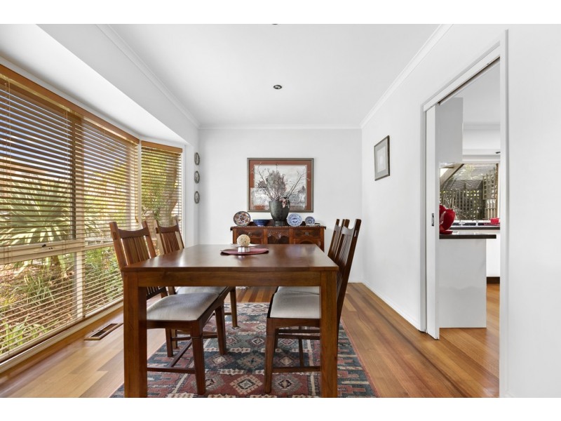 23 Mount Erin Crescent, Frankston South VIC 3199