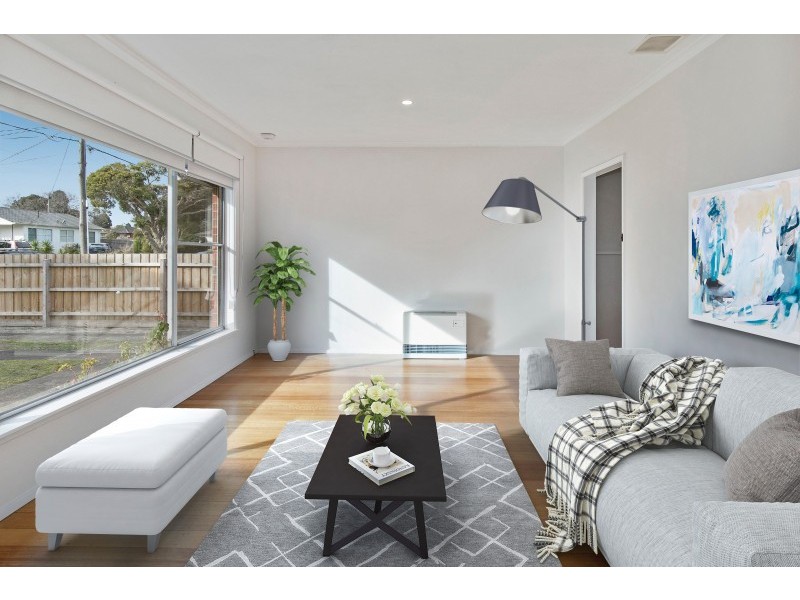 24 Nodding Avenue, Frankston North VIC 3200