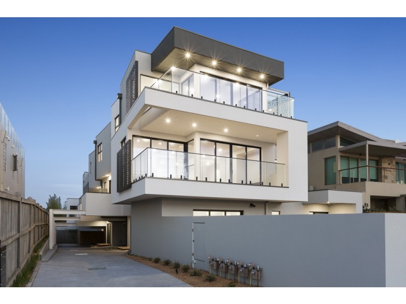 3/18 Nepean Highway, Seaford VIC 3198