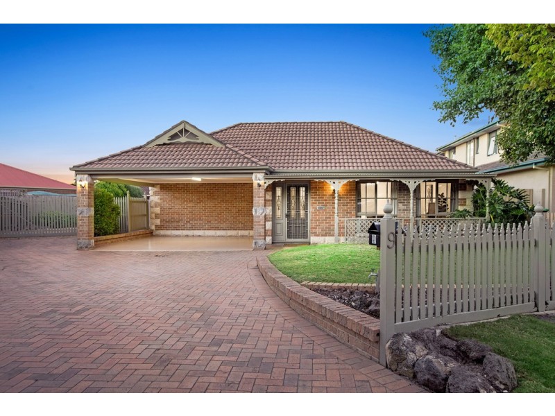 9 Condor Court, Frankston VIC 3199