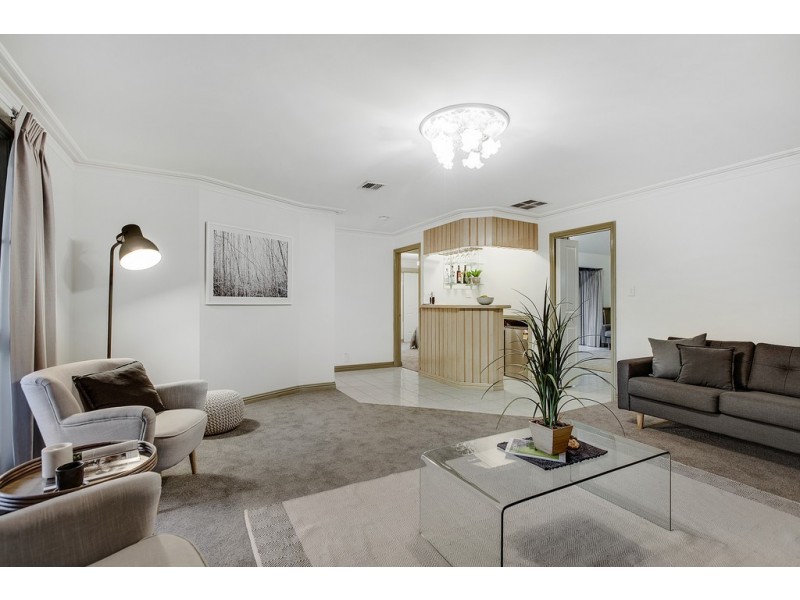 9 Condor Court, Frankston VIC 3199