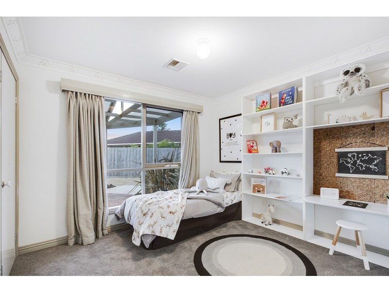 9 Condor Court, Frankston VIC 3199