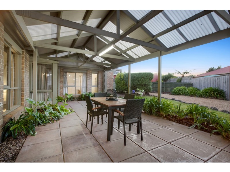 9 Condor Court, Frankston VIC 3199