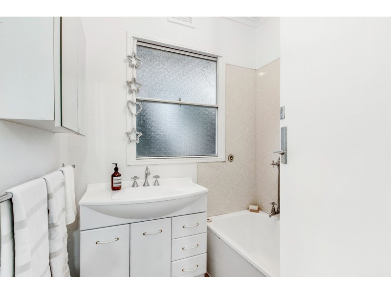 47 Forest Drive, Frankston North VIC 3200