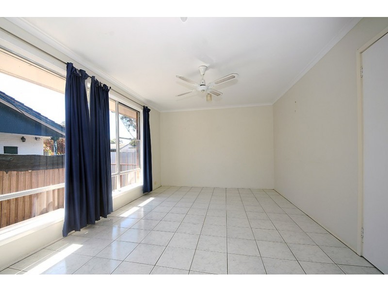 41 Laurina Crescent, Frankston North VIC 3200